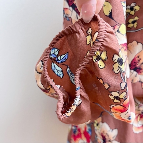 Active USA Mauve Floral Off the Shoulder Cinched Waist Romper Medium - Picture 7 of 10